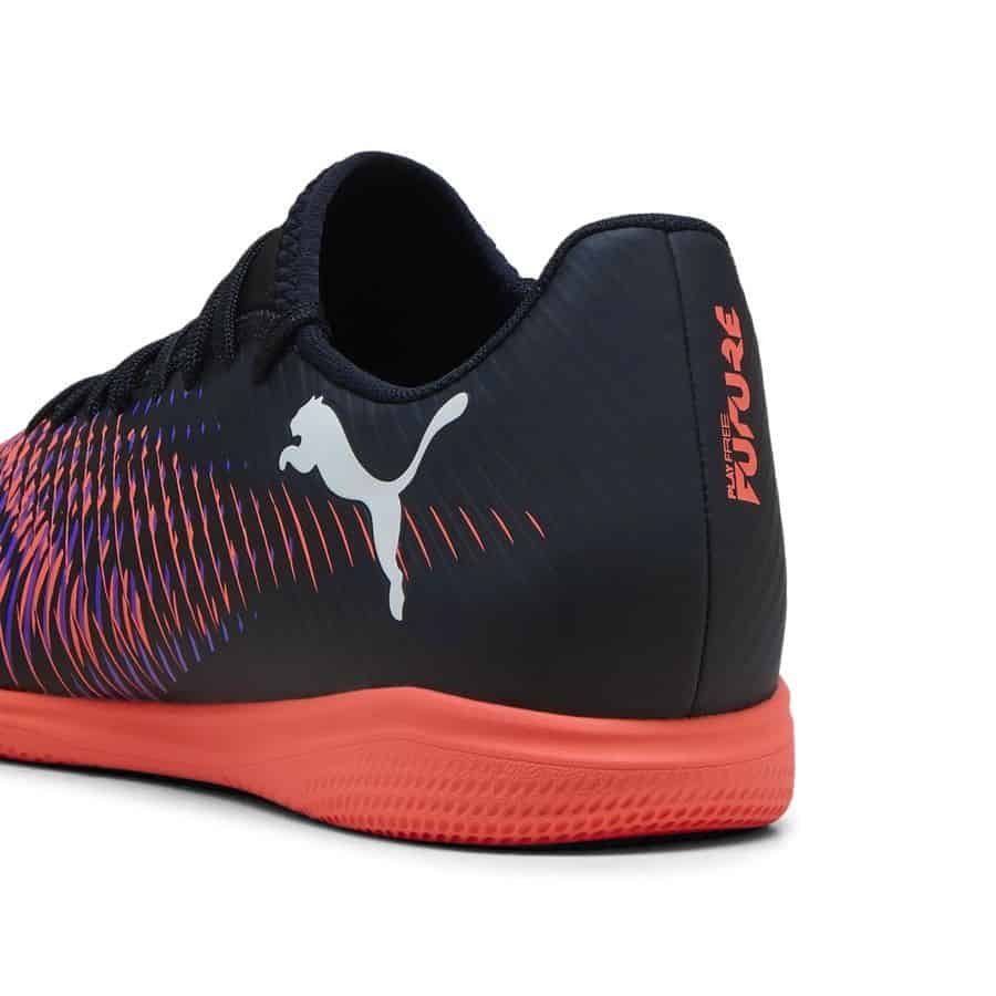 PUMA Future 8 Play TT - Indoor Voetbalschoenen - Puma Black / Puma White / Glowing Red - Afbeelding 2
